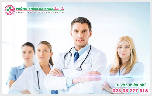 Bệnh á sừng, vẩy nến là một dạng viêm da có thể xuất hiện ở nhiều vị trí khác nhau trên cơ thể, bệnh vảy nến á sừng ở tay, ở đầu, chân.