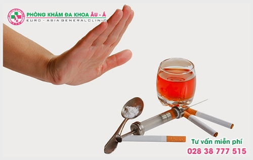 Vậy nguyên nhân, triệu chứng và cách điều trị của bệnh ra sao sẽ được các bác sĩ giải đáp qua chuyên mục tư vấn bệnh vảy nến của Da Liễu Âu Á