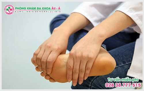 Chính vì thế mà rất nhiều người bệnh vẫn chữa hiểu rõ về triệu chứng bệnh hạt cơm như thế nào? thì các bác sĩ chuyên khoa chia sẻ qua bài viết dưới đây.